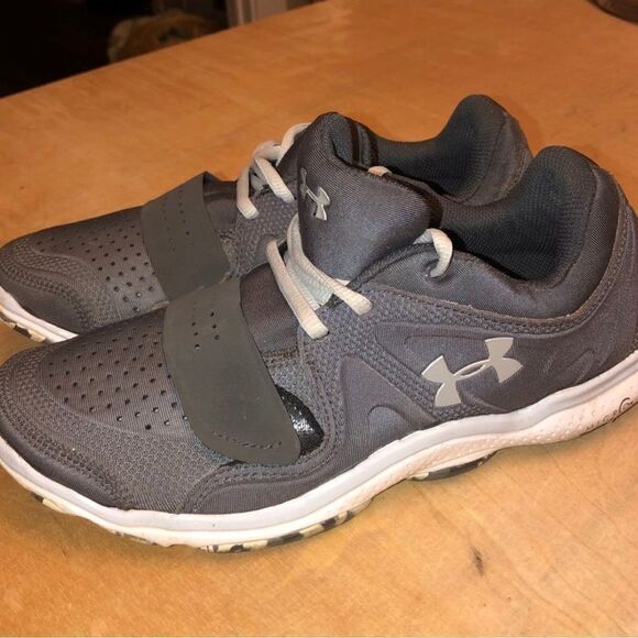 Under Armour Women's‎ Micro G Renegade Running Sneakers Shoes S 9. - Picture 3 of 8